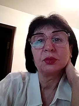 AlbinaXPretty online show from March 6, 7:32 pm