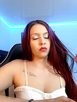 Snapshot of Luciana_and_Neitan chatting on September 24, 8:48 pm Luciana and Neitan online show from September 24, 8:48 pm