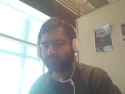 Snapshot of JohnBond009 chatting on June 16, 5:57 pm JohnBond009 online show from June 16, 5:57 pm