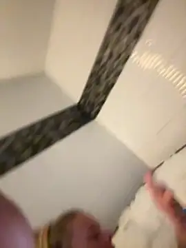 brittney099 online show from November 18, 5:22 am