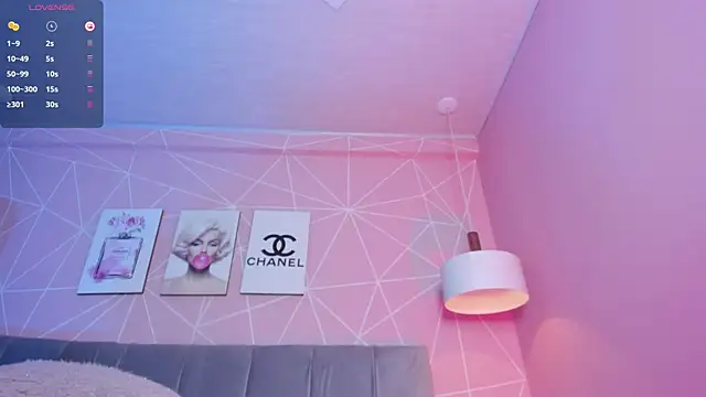 dolly zoe online show from November 29, 10:32 pm