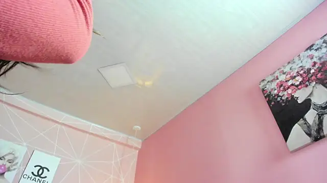 dolly zoe online show from November 27, 4:57 am