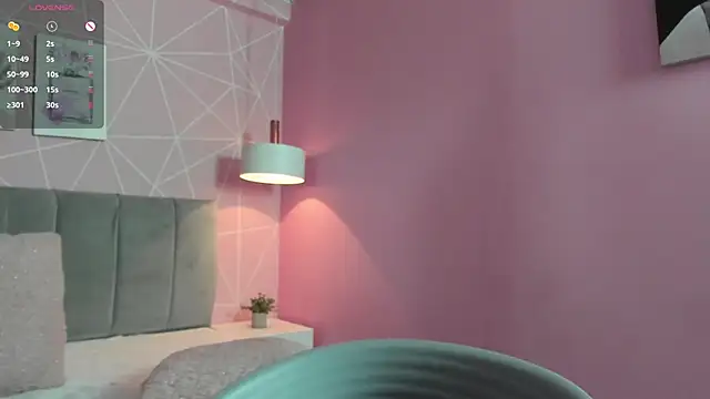 dolly zoe online show from March 6, 8:41 am