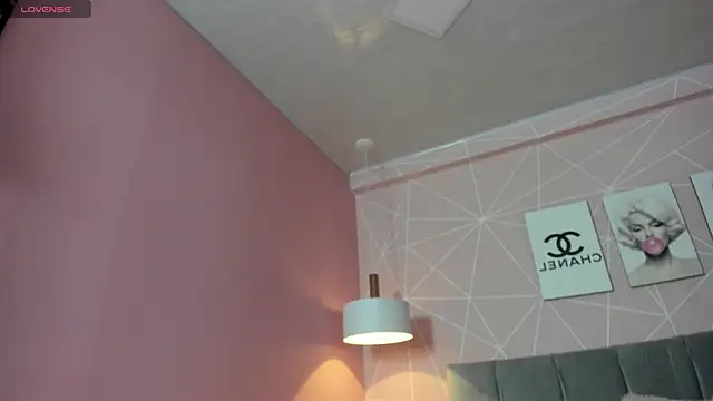 dolly zoe online show from October 11, 1:39 am