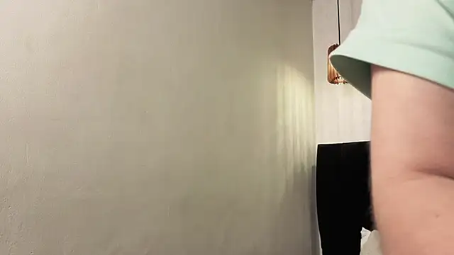 dolly zoe online show from February 24, 5:19 am