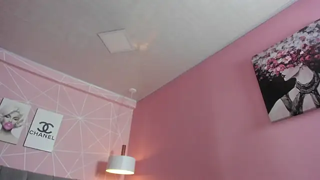 dolly zoe online show from January 5, 8:12 pm