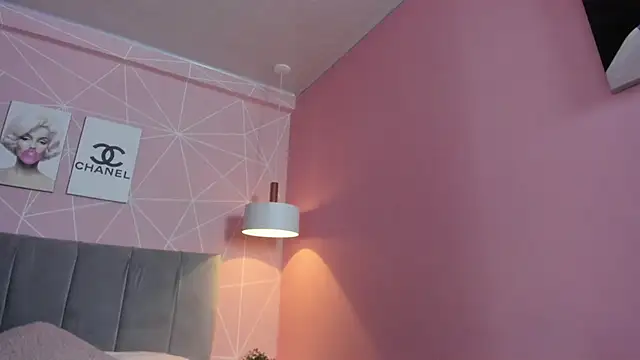 dolly zoe online show from December 1, 9:48 pm