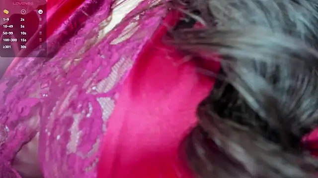 dolly zoe online show from November 13, 9:57 am