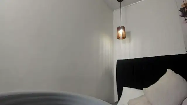 dolly zoe online show from March 11, 3:55 am