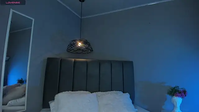 ayshel   online show from November 19, 9:04 pm