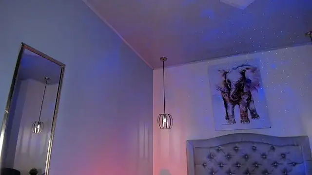 ayshel   online show from April 4, 11:50 am