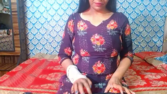 nikitahot3 online show from February 12, 1:05 am