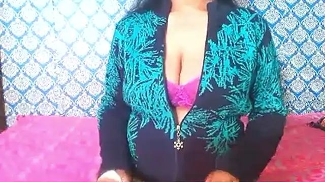 nikitahot3 online show from February 1, 1:48 am