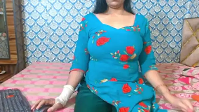 nikitahot3 online show from November 20, 12:55 am