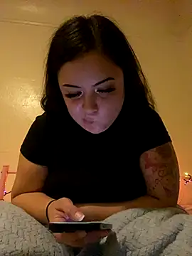 xocrybaby online show from November 17, 3:21 am