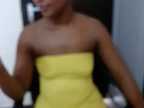 Snapshot of savage_laura chatting on March 15, 5:41 am savage laura online show from March 15, 5:41 am