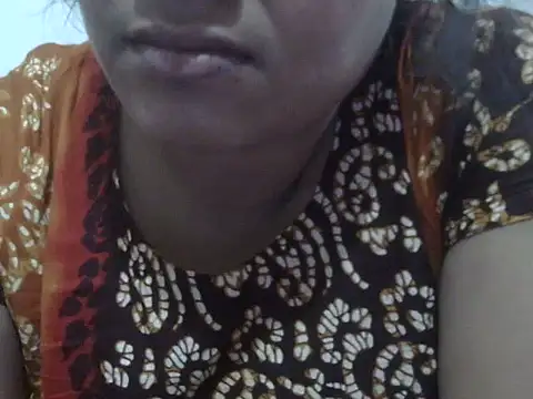 Snapshot of shekira99 chatting on July 11, 11:21 am shekira99 online show from July 11, 11:21 am