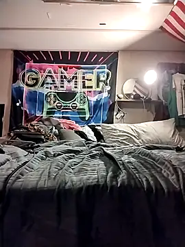 j hollywood91 online show from October 23, 5:06 am