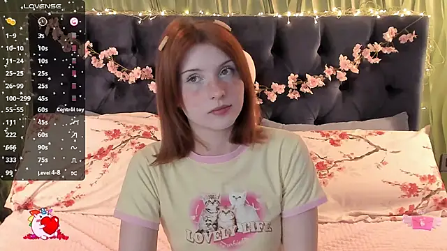 AliceLanley online show from November 11, 12:33 pm