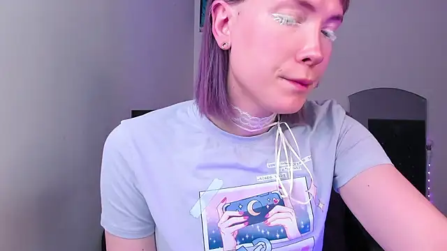 Snapshot of dollmore chatting on February 17, 6:05 pm dollmore online show from February 17, 6:05 pm