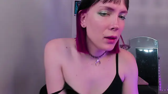 Snapshot of dollmore chatting on February 21, 9:44 am dollmore online show from February 21, 9:44 am