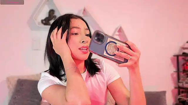 valerycolins online show from February 27, 3:40 am