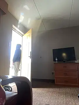 Stressreliever82 online show from March 16, 7:27 pm