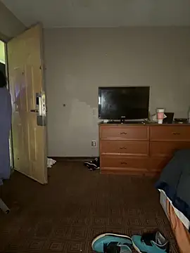 Stressreliever82 online show from April 15, 5:13 am