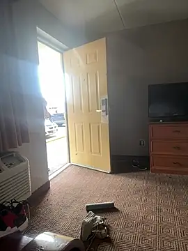 Stressreliever82 online show from April 17, 7:38 pm