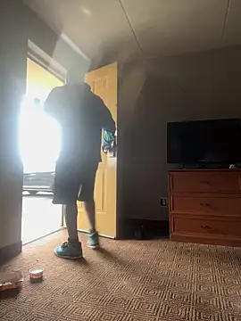 Stressreliever82 online show from April 2, 9:10 pm