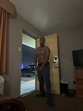 Stressreliever82 online show from March 31, 7:10 am