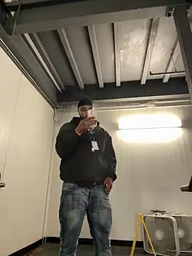 Stressreliever82 online show from March 1, 4:29 pm