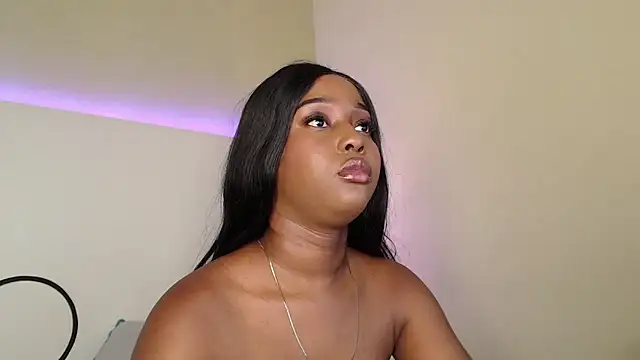 MichaelaCox online show from September 17, 7:38 pm