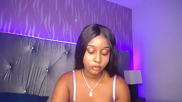 MichaelaCox online show from February 12, 7:46 pm