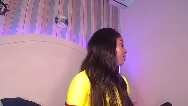 MichaelaCox online show from March 29, 12:29 pm