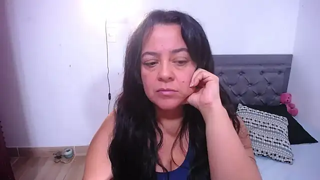 lucia vonne  online show from June 21, 6:57 pm
