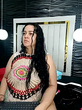 lucia vonne  online show from February 11, 12:04 pm