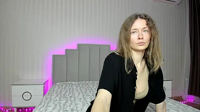 ooksiiii online show from February 3, 11:26 pm