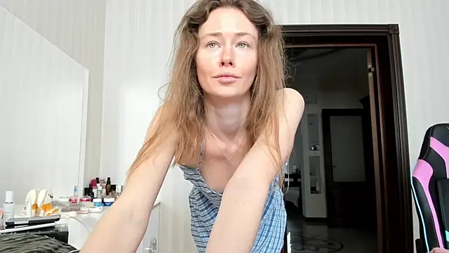 ooksiiii online show from March 30, 10:28 am