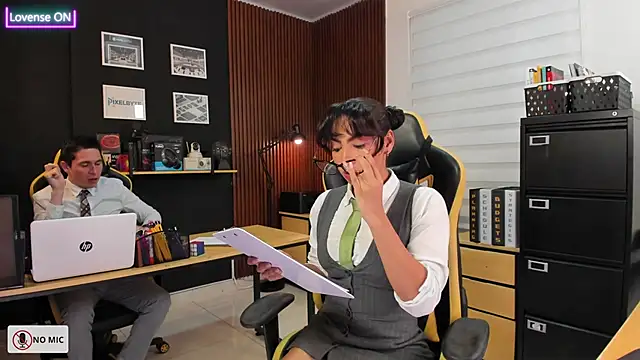 Office Naughty Girl online show from March 18, 5:01 pm