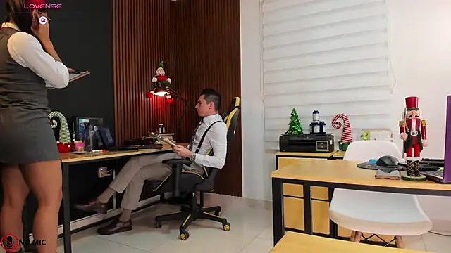 Office Naughty Girl online show from December 21, 5:50 pm