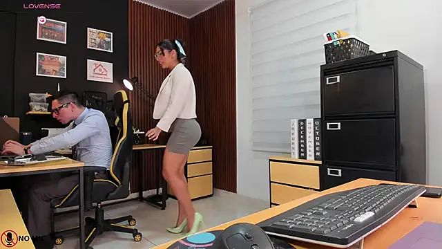 Office Naughty Girl online show from January 23, 8:56 pm