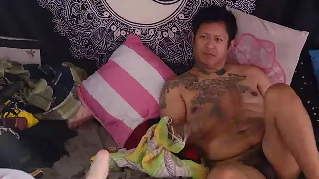 newboofgoofin online show from December 19, 6:21 pm