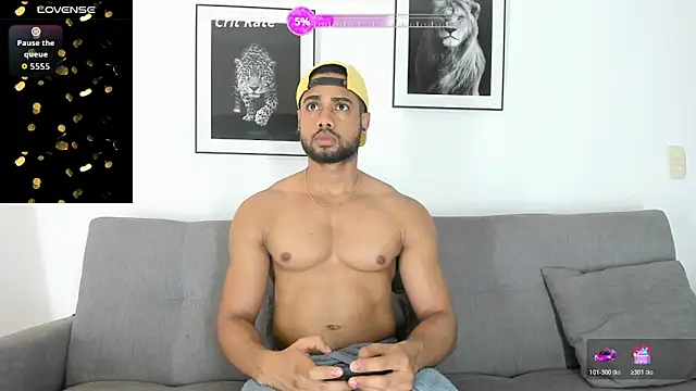 Snapshot of CHRISTIAN_DISICK chatting on June 10, 11:44 am CHRISTIAN DISICK online show from June 10, 11:44 am