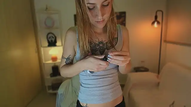 Dakotaa  online show from October 25, 4:55 am