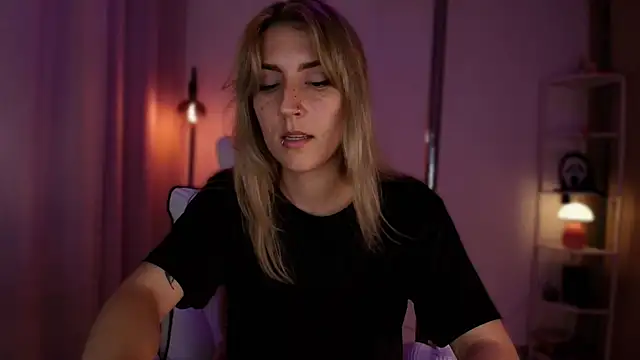 Dakotaa  online show from March 7, 1:23 am