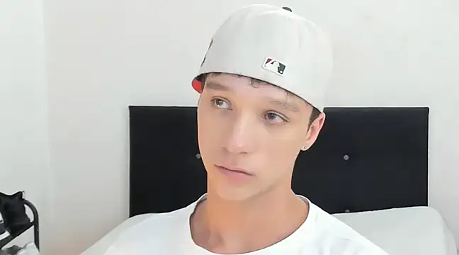 Snapshot of angelcortes chatting on January 26, 10:02 pm angelcortes online show from January 26, 10:02 pm