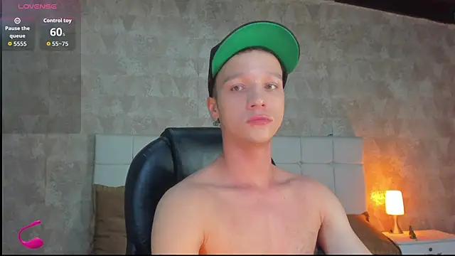 angelcortes online show from December 3, 11:42 am