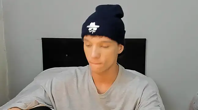 Snapshot of angelcortes chatting on March 22, 3:20 pm angelcortes online show from March 22, 3:20 pm