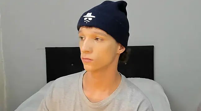 Snapshot of angelcortes chatting on March 22, 10:49 am angelcortes online show from March 22, 10:49 am